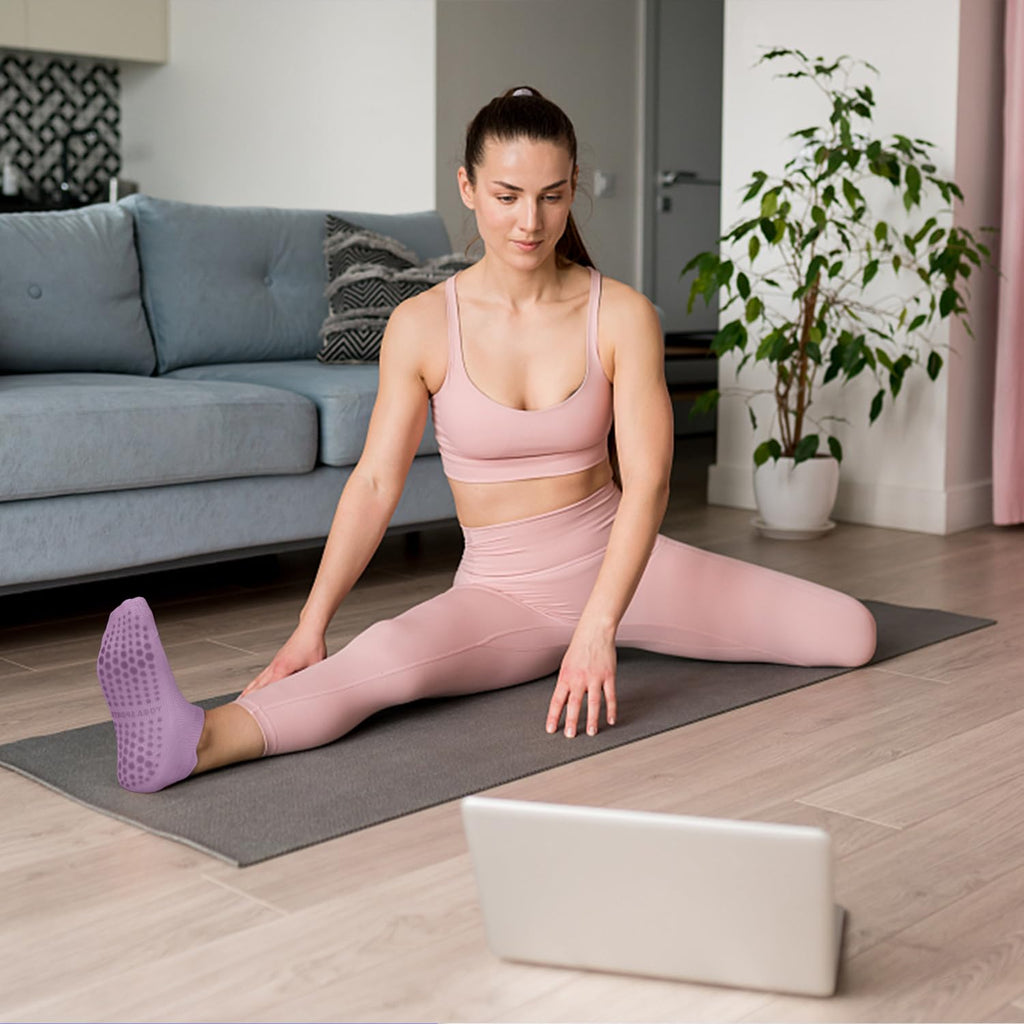 Stay safe, stable, and stylish with non-slip Pilates socks—breathable, cushioned, and perfect for yoga, barre, studio workouts, or home use. Comfort and grip in every step.